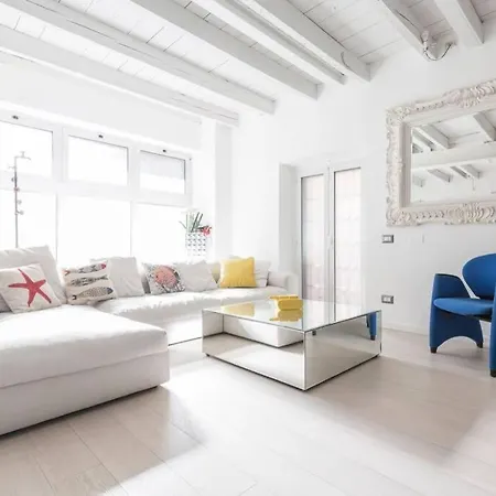 Unique 4 Storey House On Naviglio 4Bd, 4Bt Milaan Buitenkant foto