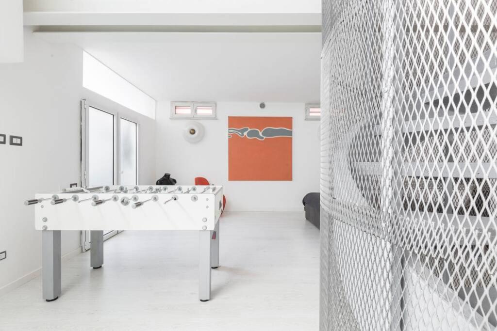 Unique 4 Storey House On Naviglio 4bd, 4bt Milano